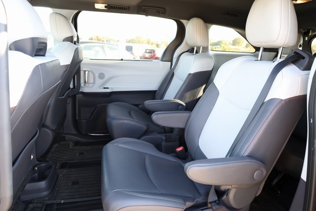 2021 Toyota Sienna XSE 20