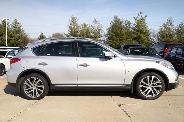 2016 INFINITI QX50 Base 3