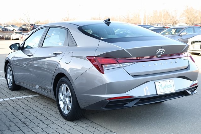 2021 Hyundai Elantra SE 6