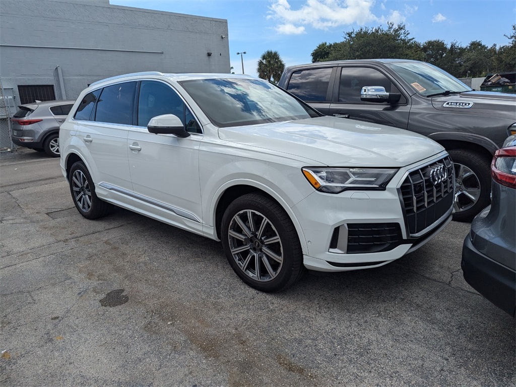 2022 Audi Q7 45 Premium Plus 19