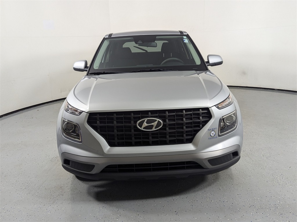 2022 Hyundai Venue SE 2