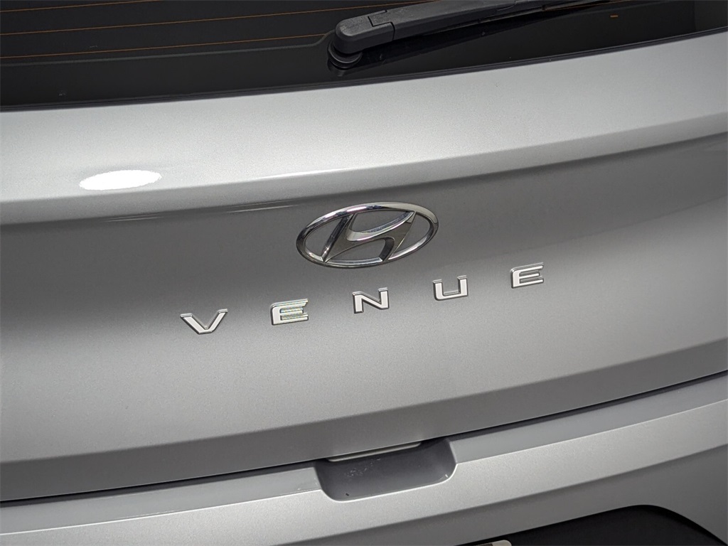 2022 Hyundai Venue SE 5