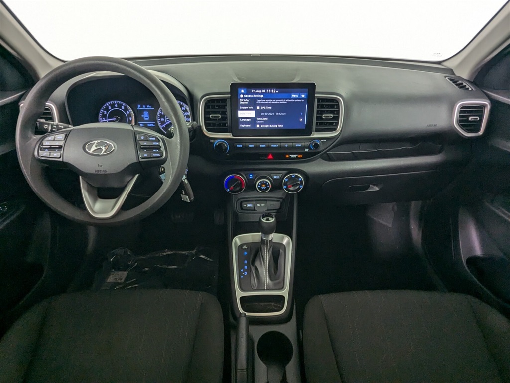 2022 Hyundai Venue SE 11