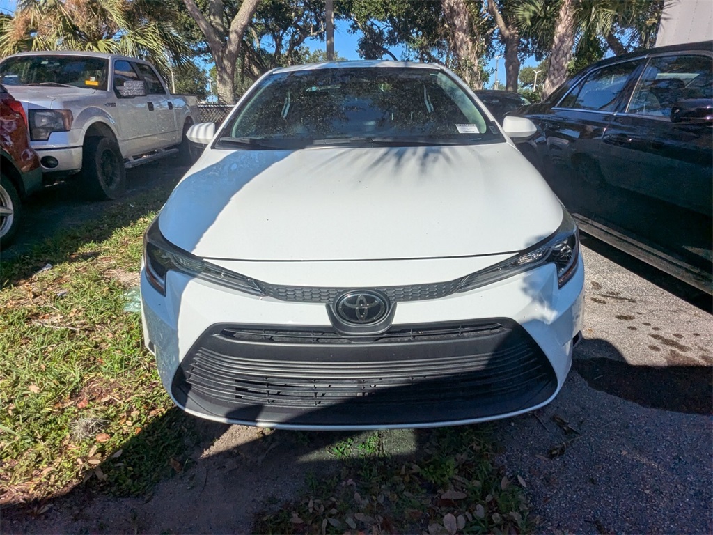 2023 Toyota Corolla LE 3