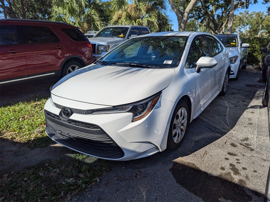 2023 Toyota Corolla LE 5