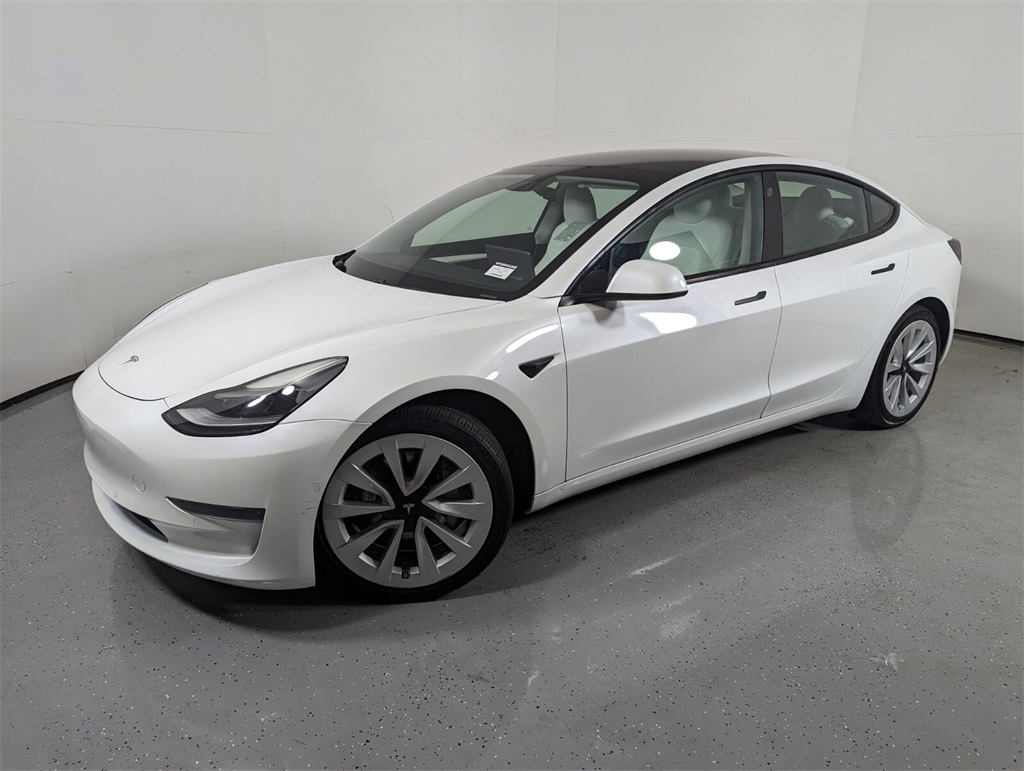 2021 Tesla Model 3 Standard Range Plus 3