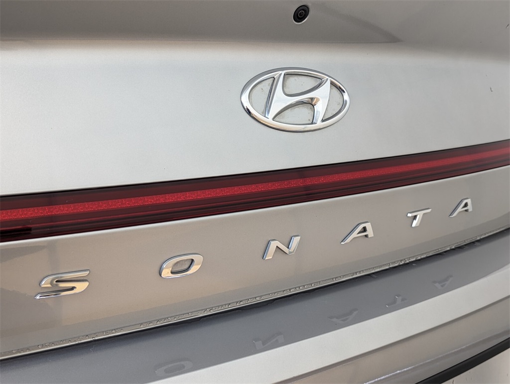 2020 Hyundai Sonata SE 8