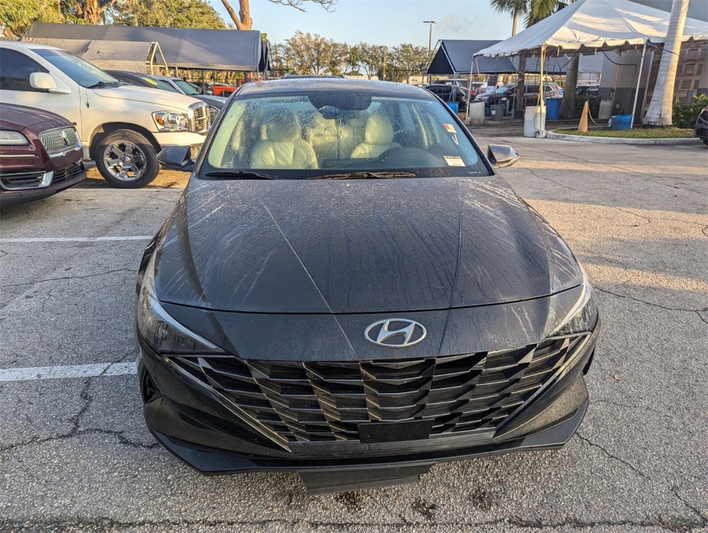 2022 Hyundai Elantra Limited 10