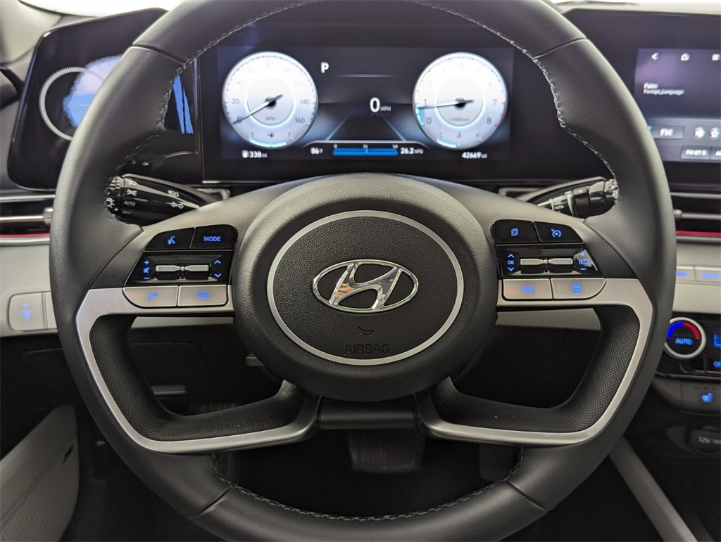 2021 Hyundai Elantra Limited 16