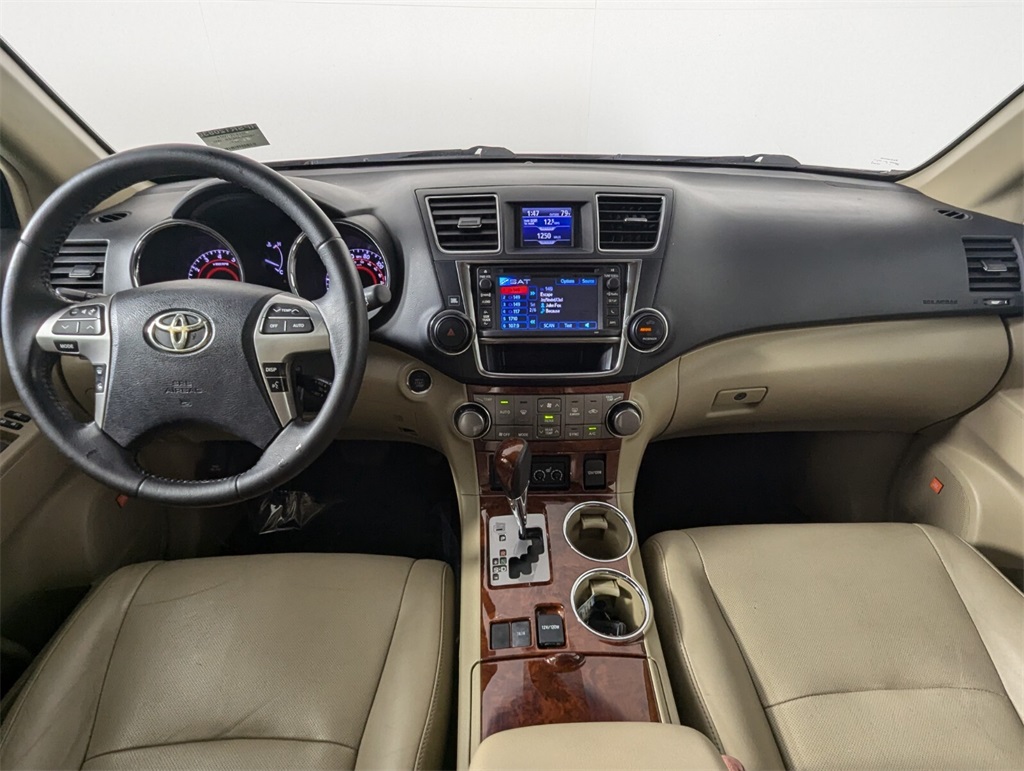 2013 Toyota Highlander Limited 15