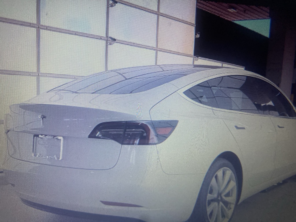 2018 Tesla Model 3 Mid Range 2