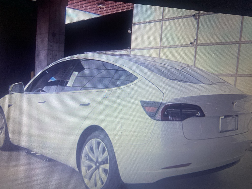 2018 Tesla Model 3 Mid Range 3