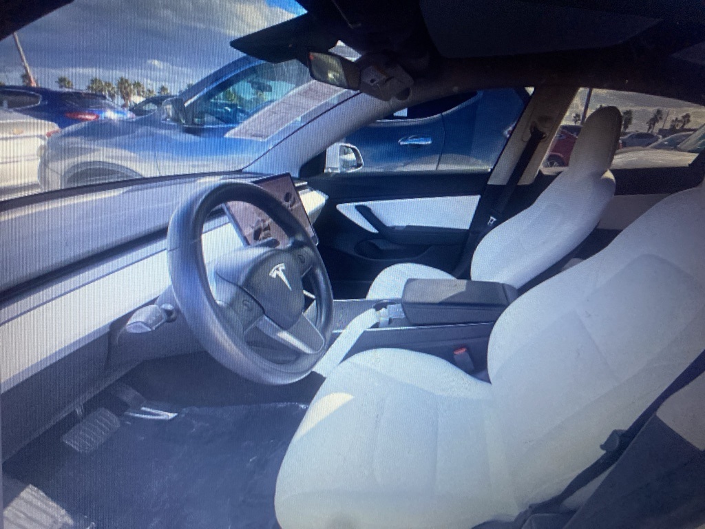 2018 Tesla Model 3 Mid Range 21