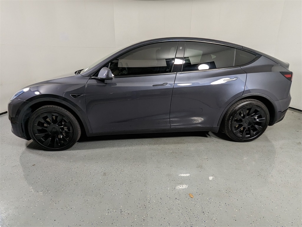 2021 Tesla Model Y Standard Range 4