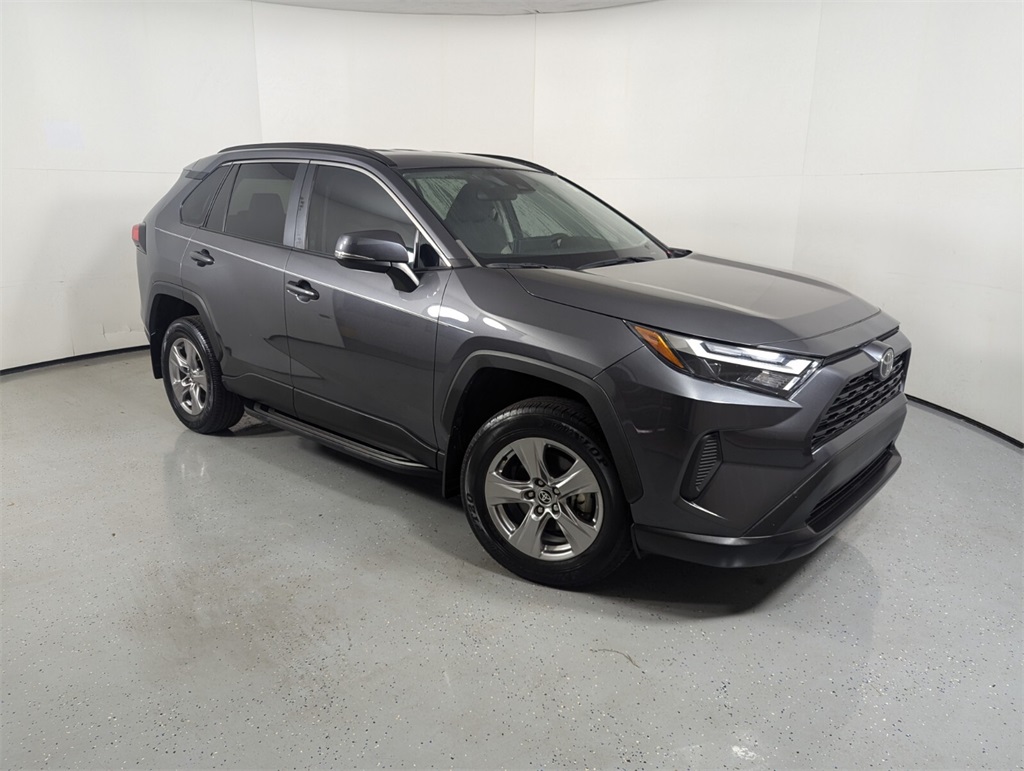 2023 Toyota RAV4 XLE 1