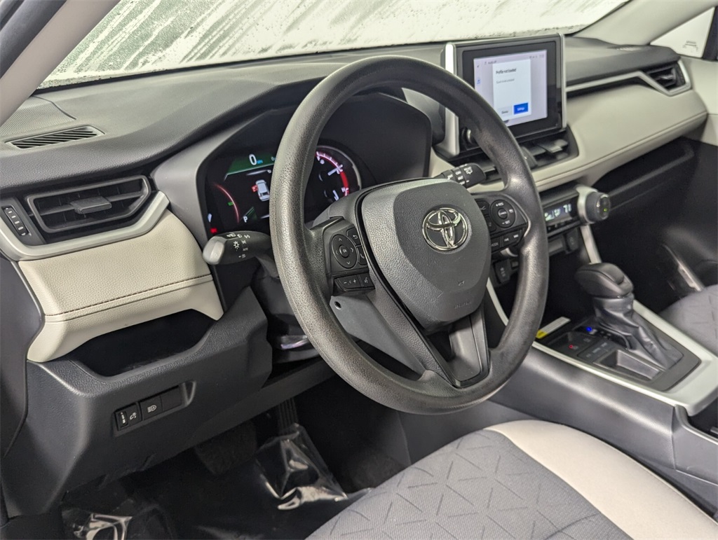 2023 Toyota RAV4 XLE 11