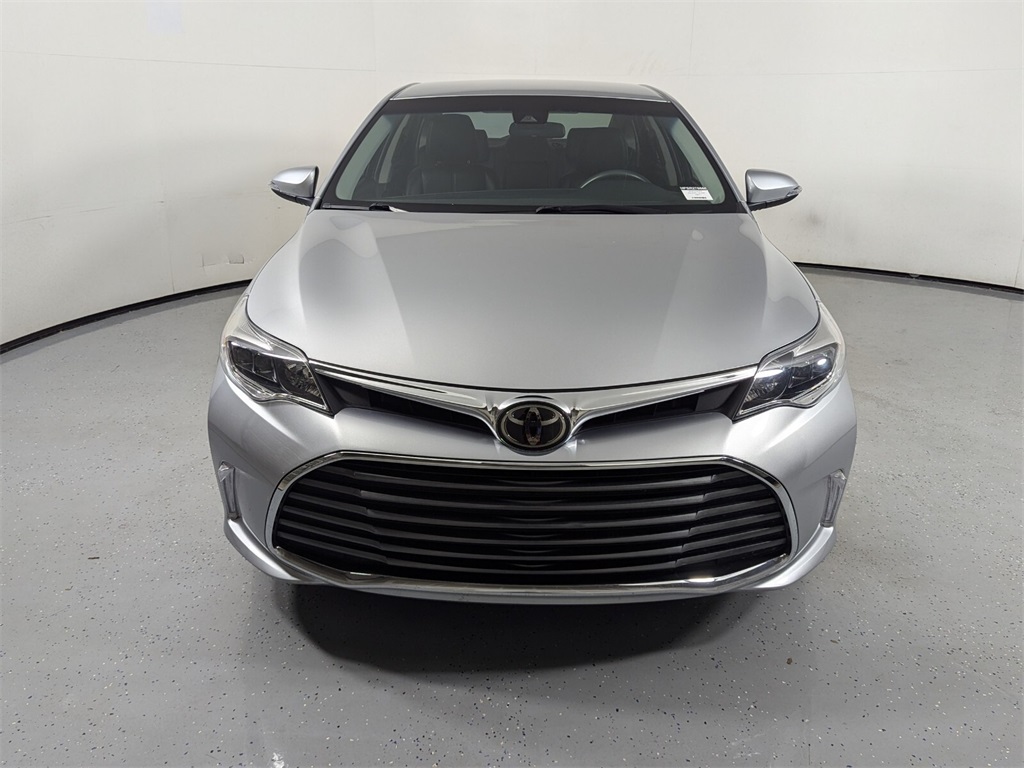 2018 Toyota Avalon XLE 2