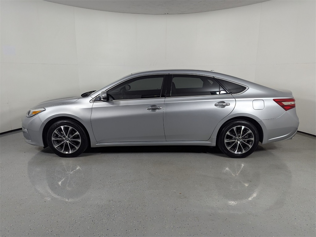 2018 Toyota Avalon XLE 4