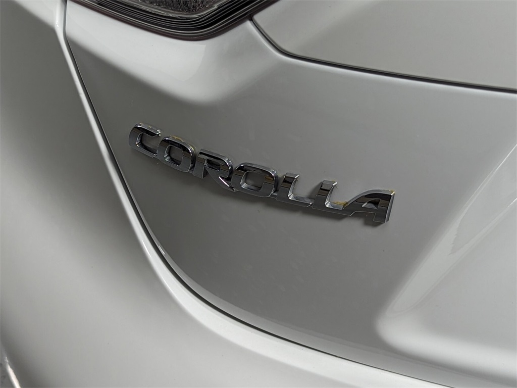 2022 Toyota Corolla LE 4