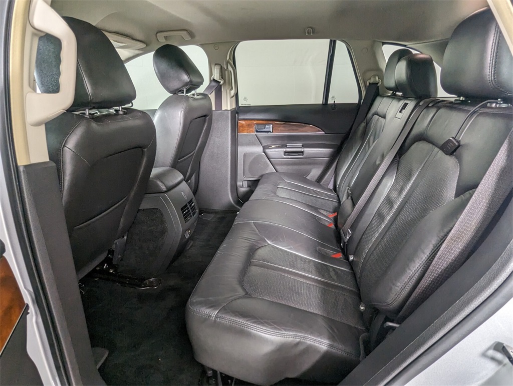 2013 Lincoln MKX Base 23