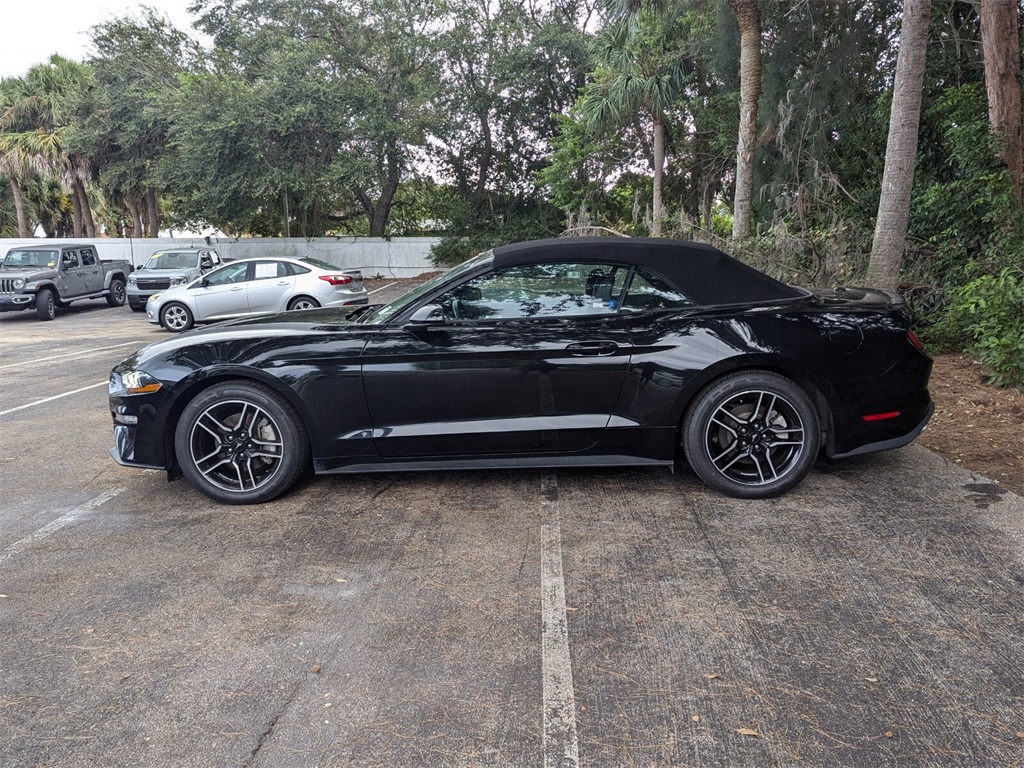 2023 Ford Mustang  4