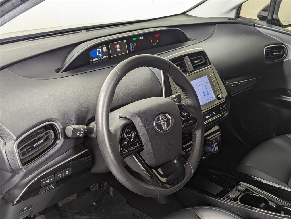 2022 Toyota Prius L 12