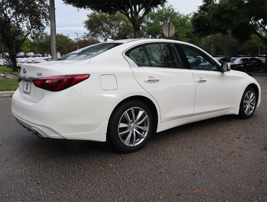 2021 INFINITI Q50 PURE 6