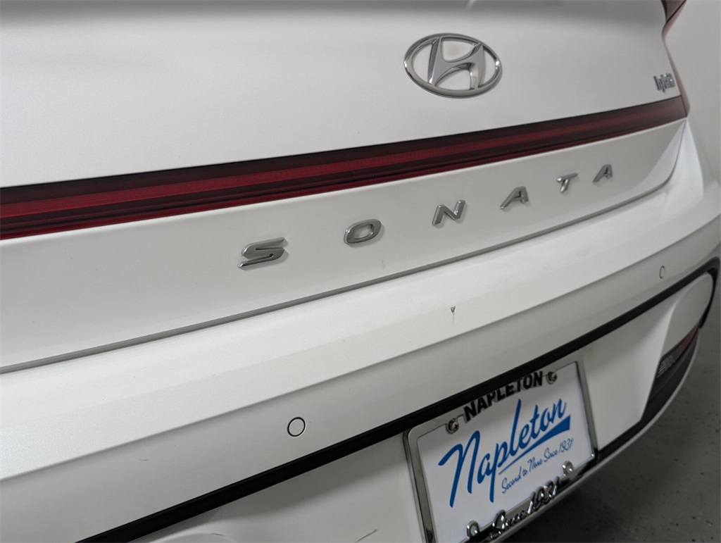 2022 Hyundai Sonata Hybrid Limited 8