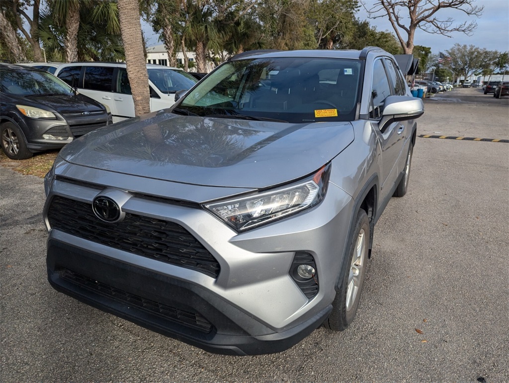 2020 Toyota RAV4 XLE 1