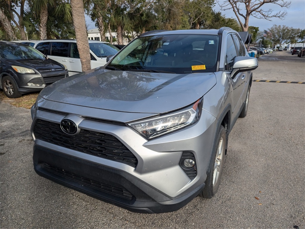 2020 Toyota RAV4 XLE 2