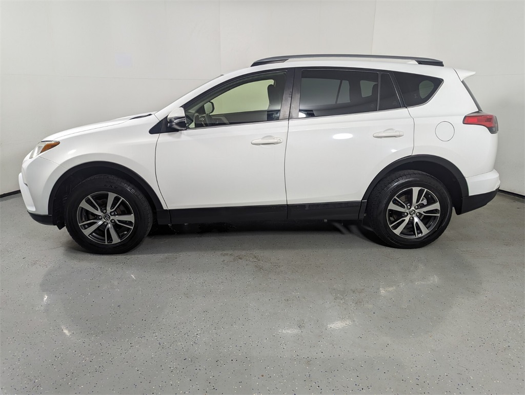 2018 Toyota RAV4 XLE 4