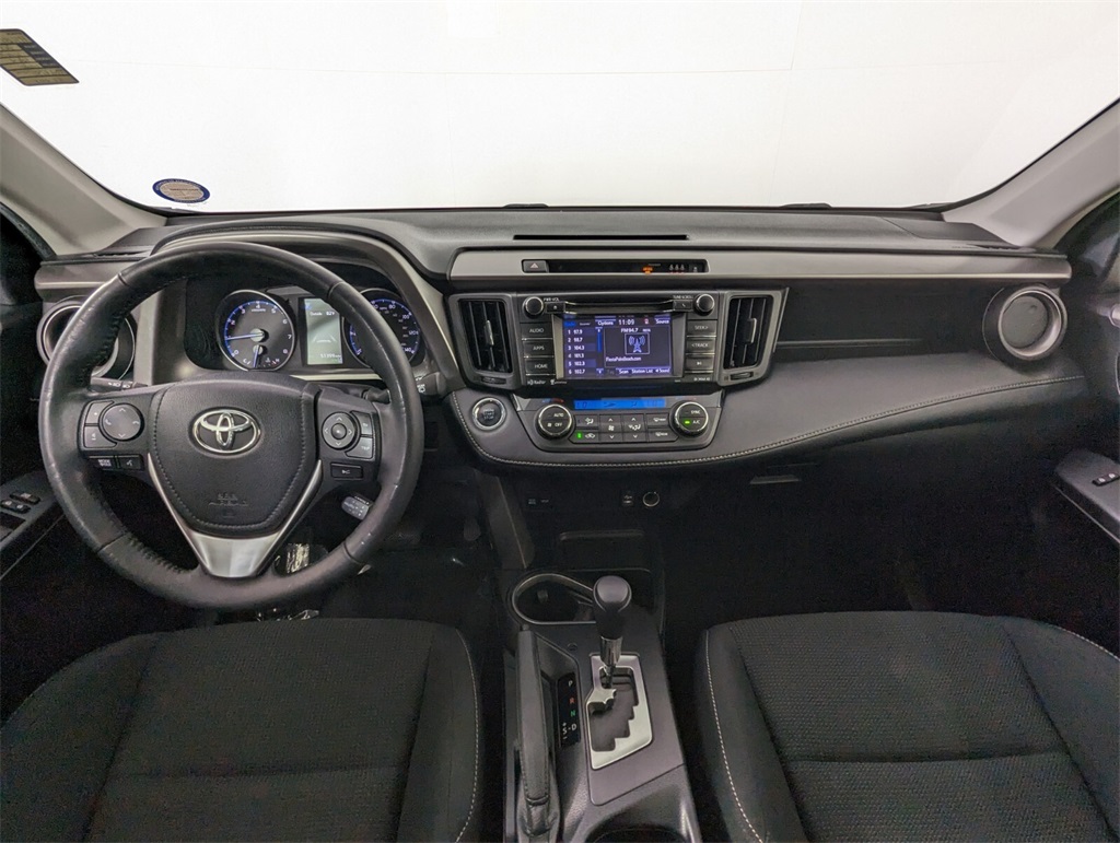 2018 Toyota RAV4 XLE 15