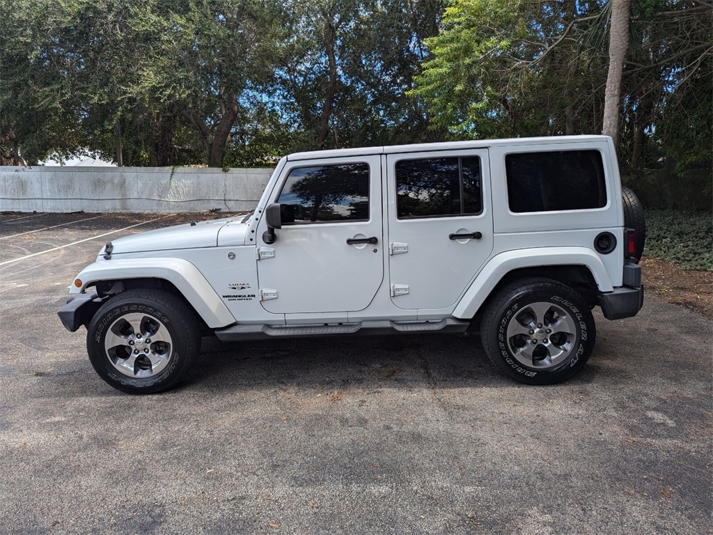 2016 Jeep Wrangler Unlimited Sahara 4