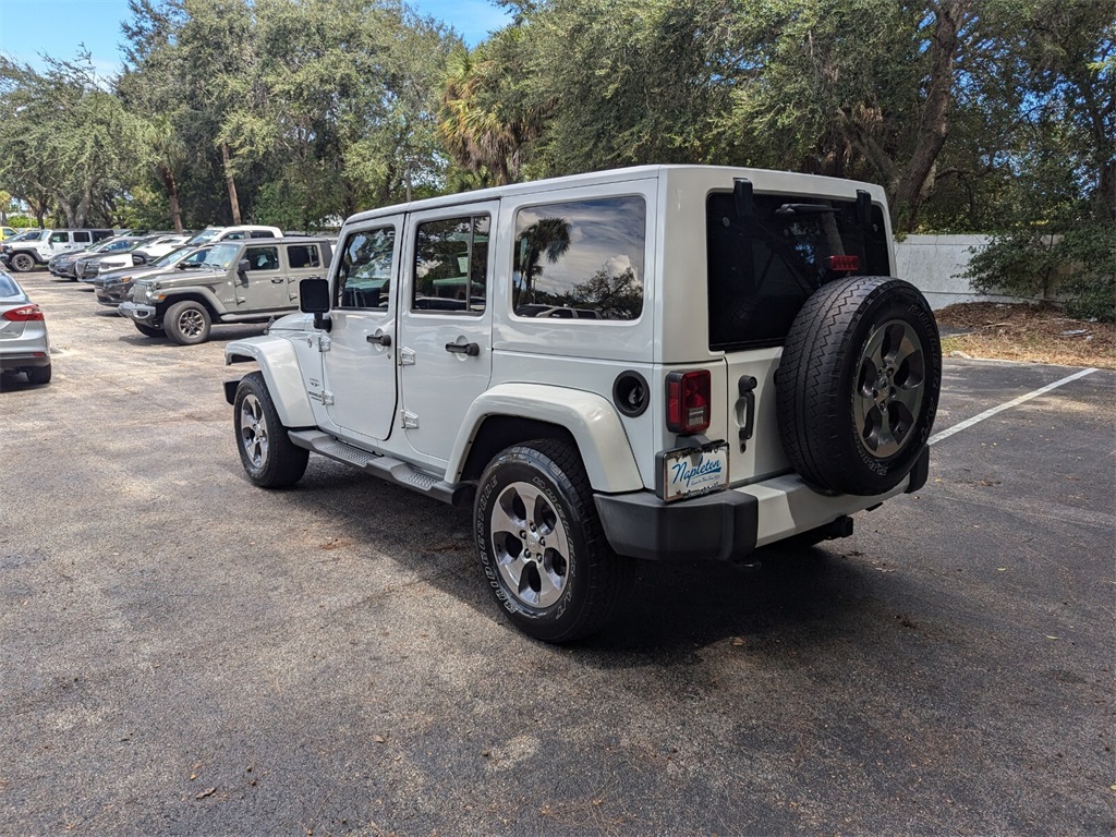 2016 Jeep Wrangler Unlimited Sahara 5