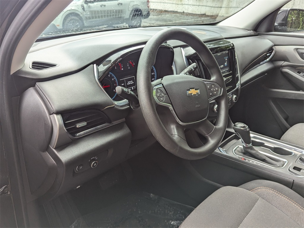 2019 Chevrolet Traverse LS 10