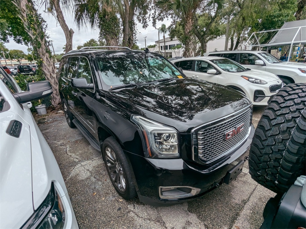 2016 GMC Yukon Denali 2