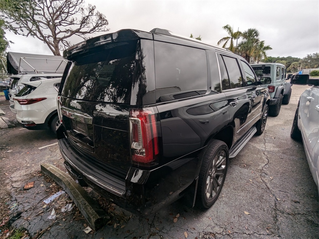 2016 GMC Yukon Denali 12