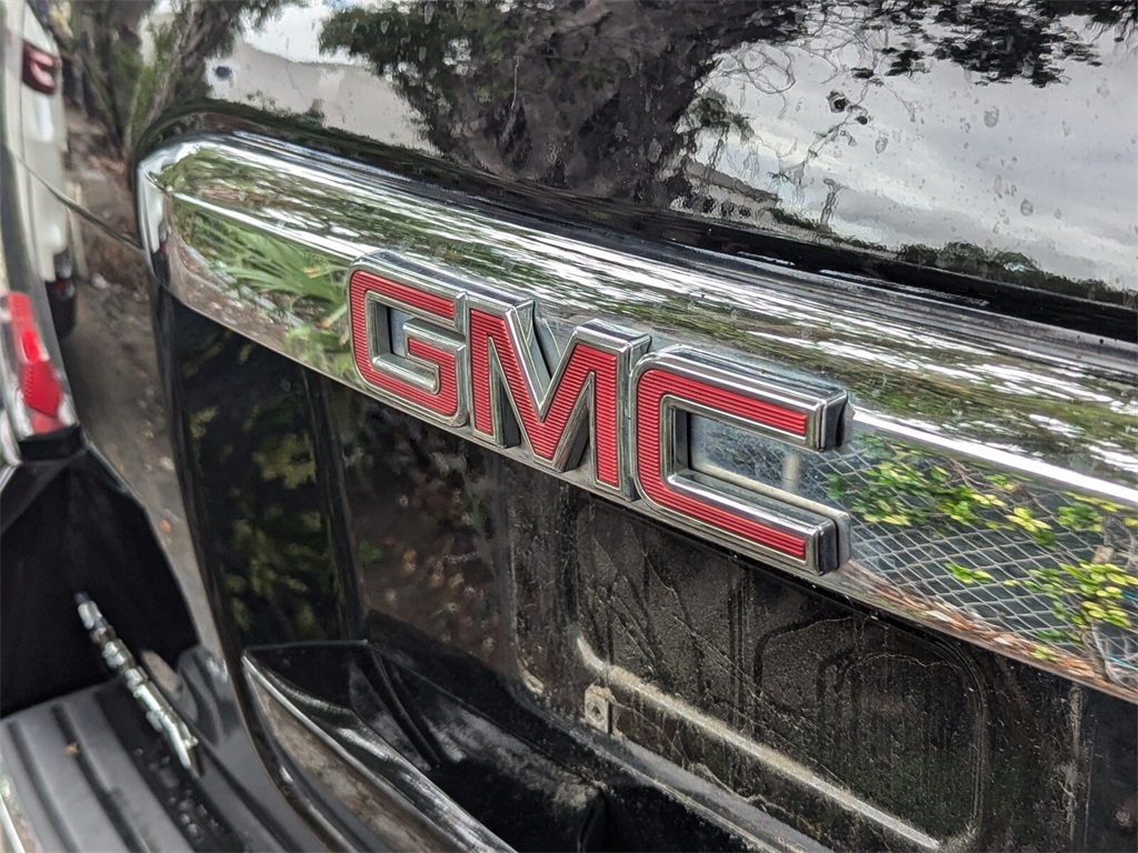 2016 GMC Yukon Denali 13