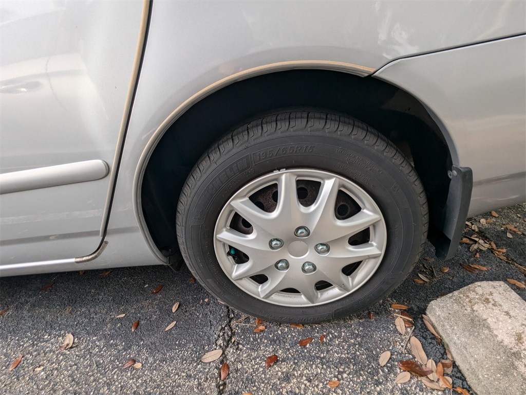 2006 Toyota Corolla CE 10