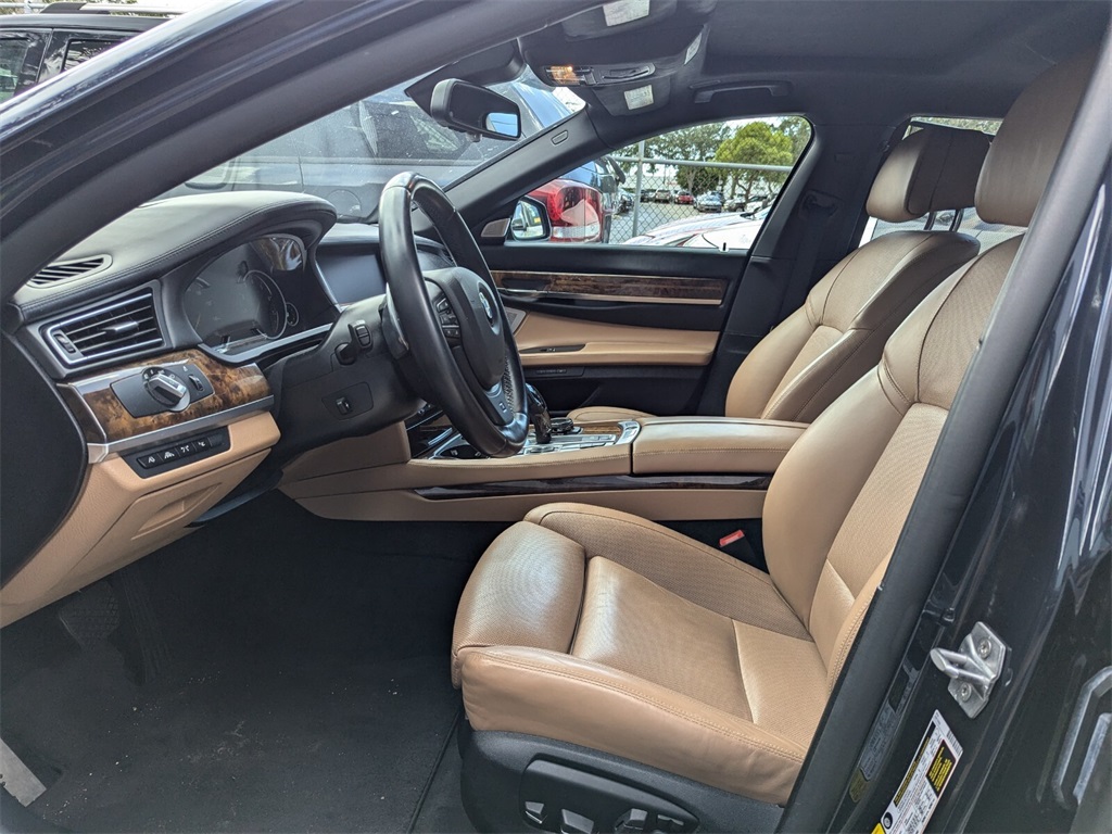 2015 BMW 7 Series 750Li 11