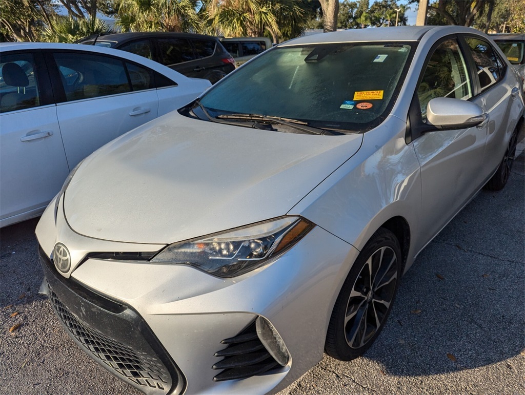 2017 Toyota Corolla SE 1