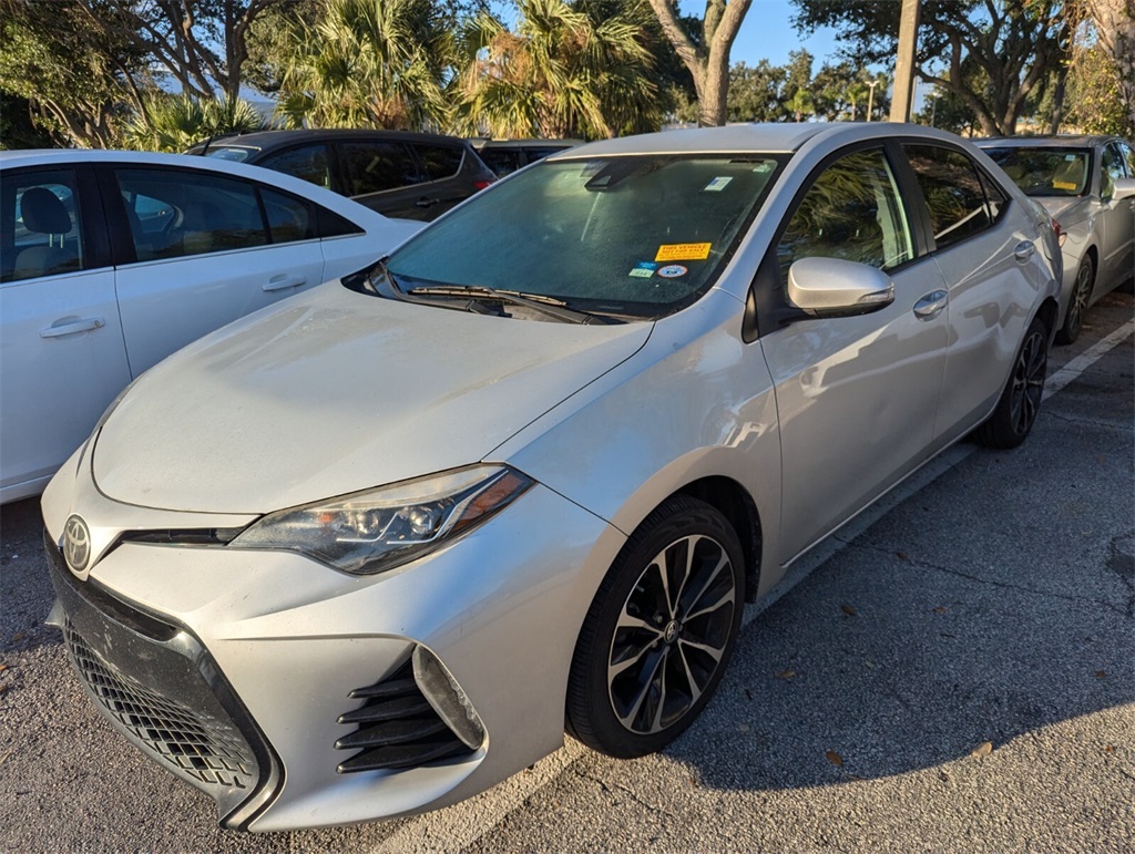 2017 Toyota Corolla SE 6