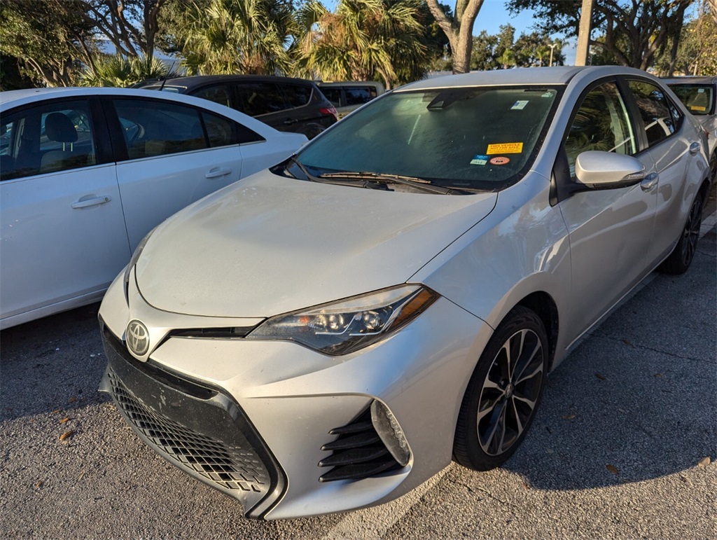 2017 Toyota Corolla SE 10