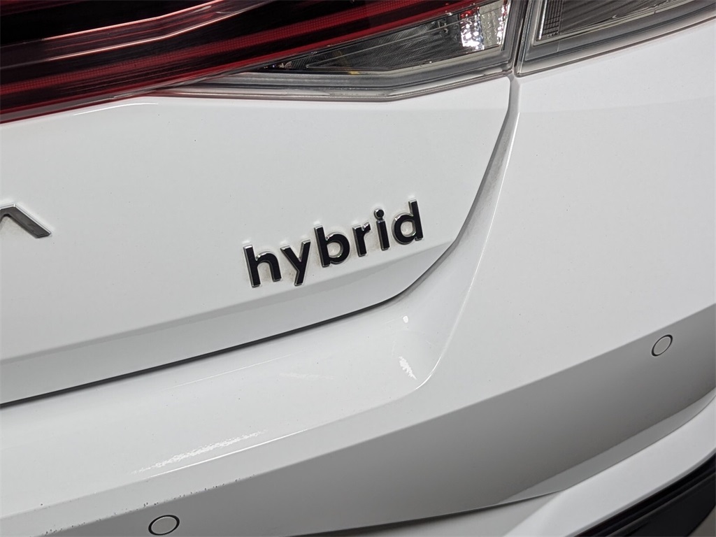 2023 Hyundai Elantra Hybrid Limited 6