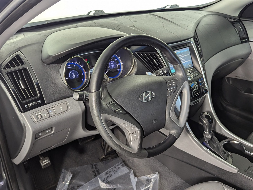 2013 Hyundai Sonata Limited 2.0T 10