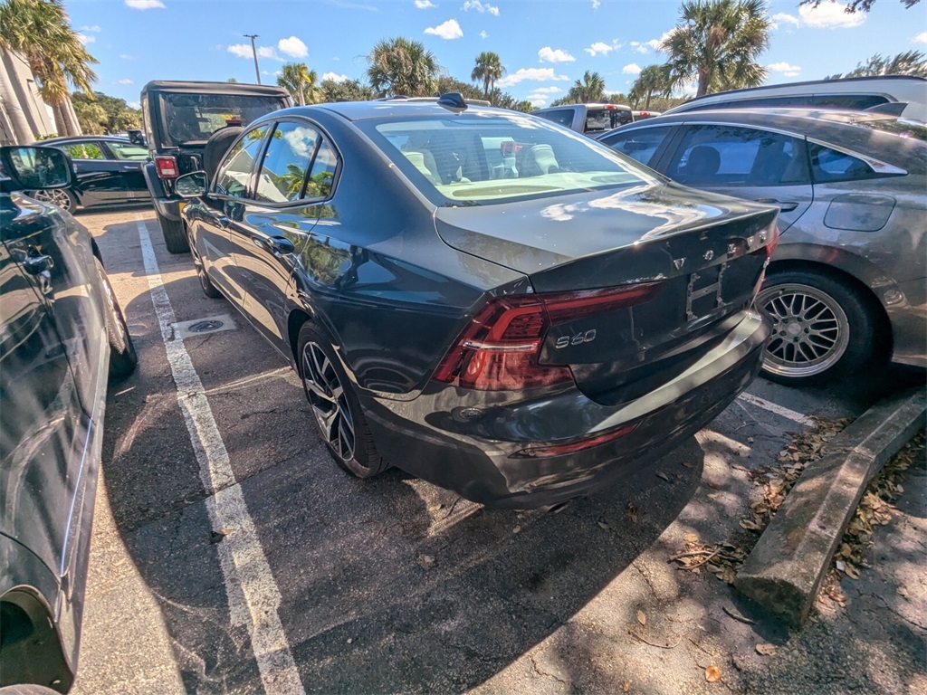 2019 Volvo S60 T5 Momentum 14