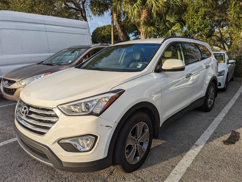 2014 Hyundai Santa Fe GLS 1