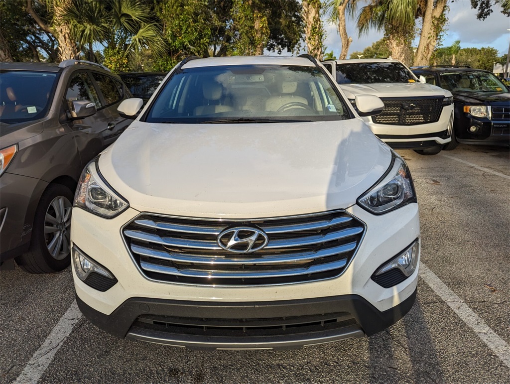 2014 Hyundai Santa Fe GLS 2