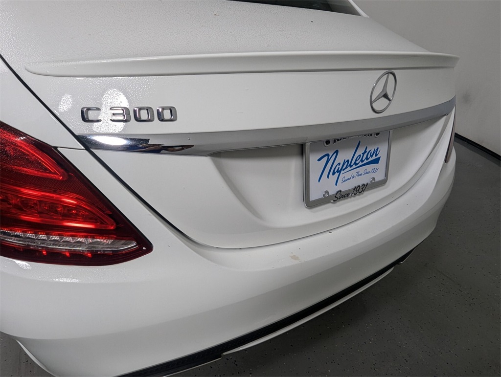 2015 Mercedes-Benz C-Class C 300 8