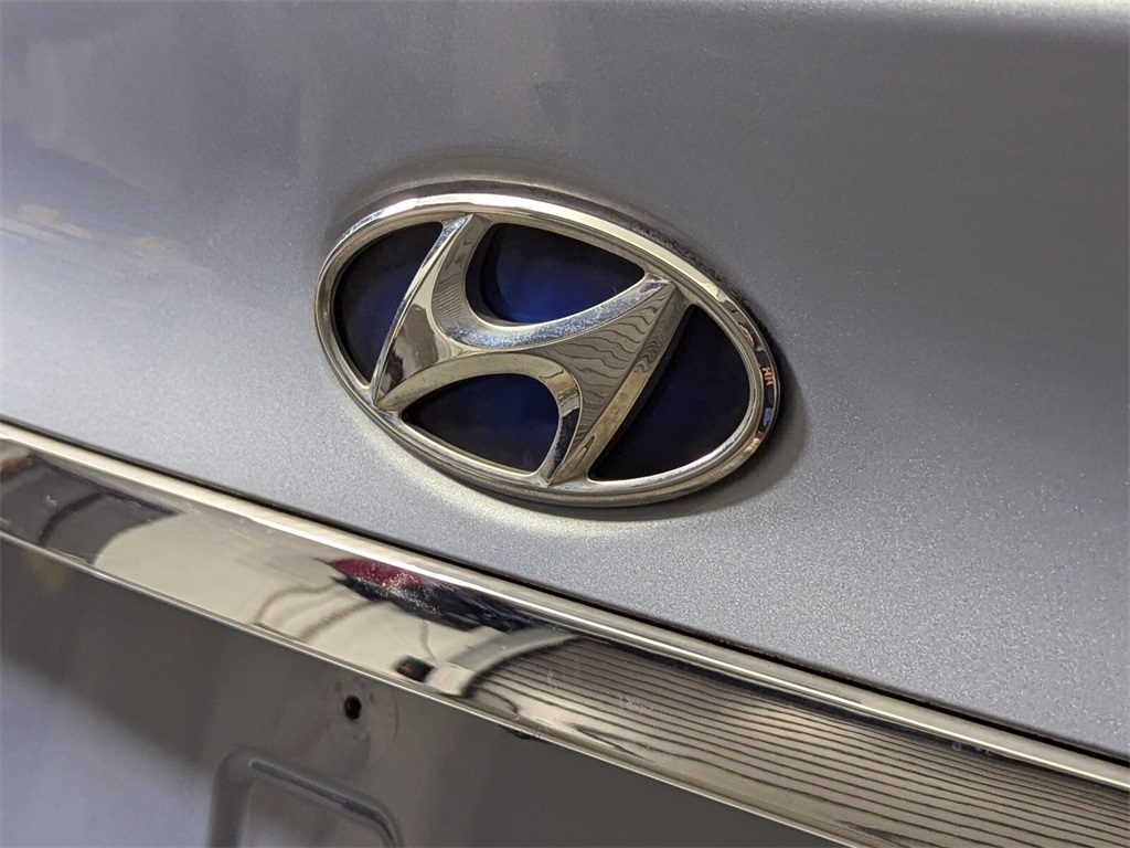 2014 Hyundai Sonata Hybrid Limited 9